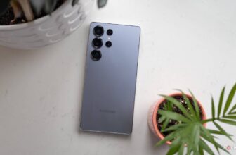 My Galaxy cellphone auto-reboots itself as soon as...