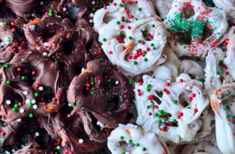 CHRISTMAS PRETZELS – The Southern Woman Cook...